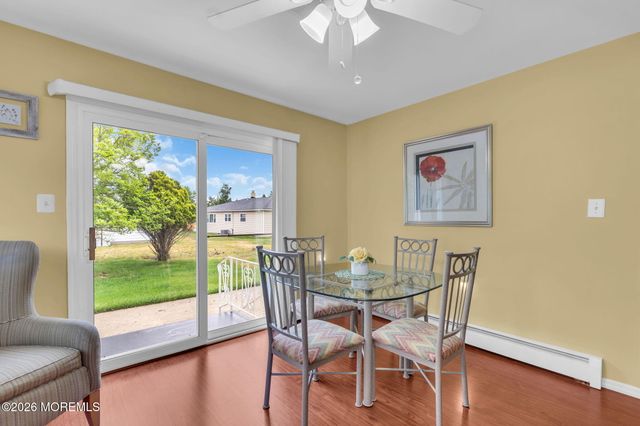 21 Maracaibo Place, Toms River, NJ 08757
