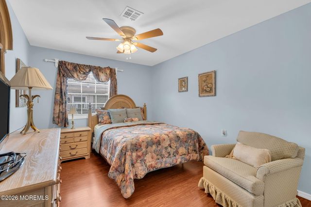 21 Maracaibo Place, Toms River, NJ 08757
