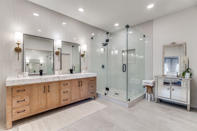 9122 Cochran Heights Drive, Dallas, TX 75220