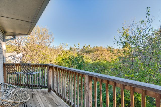 9122 Cochran Heights Drive, Dallas, TX 75220