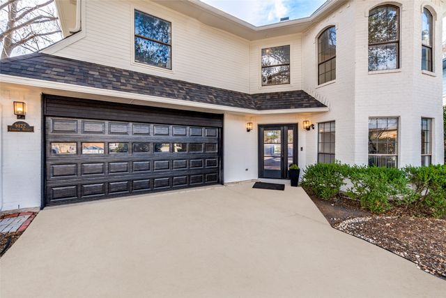 9122 Cochran Heights Drive, Dallas, TX 75220