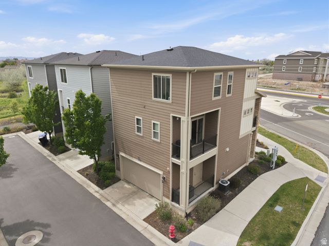 91 N RIO GRAND AVE, Farmington, UT 84025