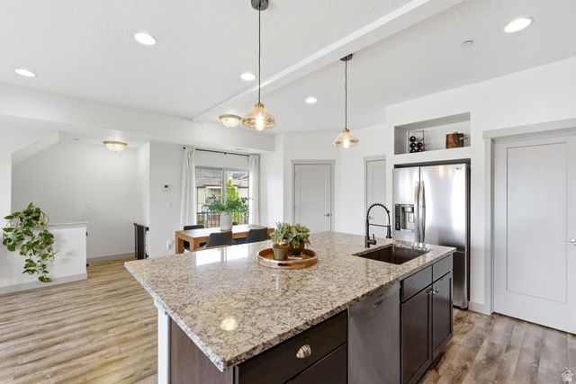 91 N RIO GRAND AVE, Farmington, UT 84025