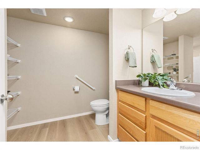 2980 Kincaid Drive 105, Loveland, CO 80538