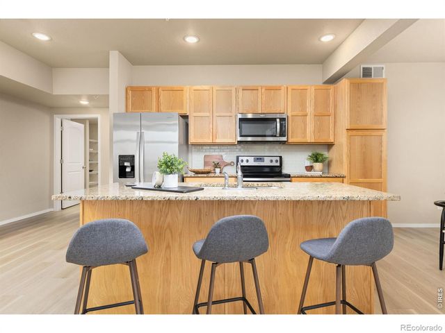 2980 Kincaid Drive 105, Loveland, CO 80538