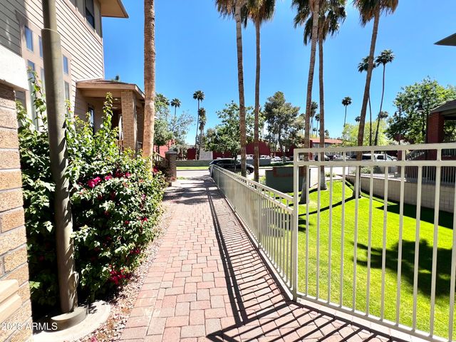 730 S Beck Avenue, Tempe, AZ 85281