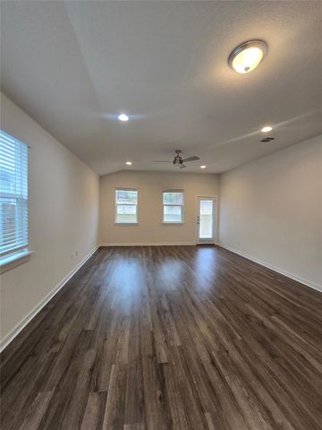 7917 Linnie LN, Austin, TX 78724