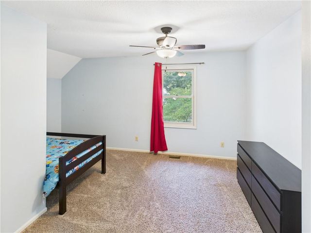 1505 Hunters Circle, Sedalia, MO 65301