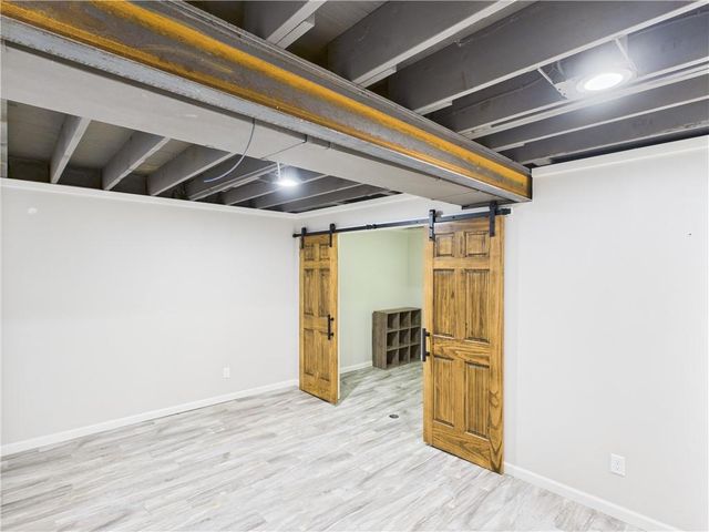 1505 Hunters Circle, Sedalia, MO 65301