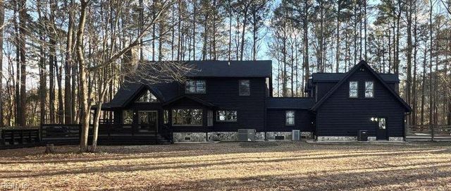 1910 Hallmark WAY, Chesapeake, VA 23323