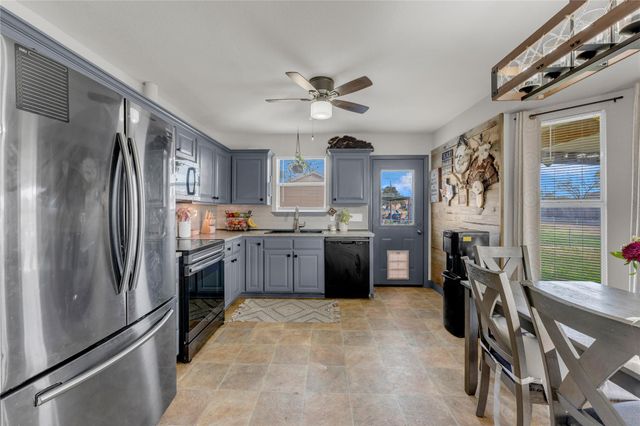 555 Live Oak DR, Bertram, TX 78605