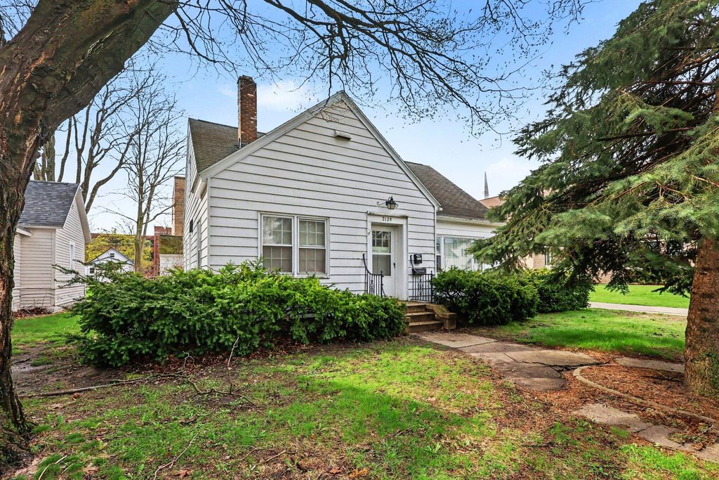 2129 Miner Avenue, Muskegon City, MI 49441