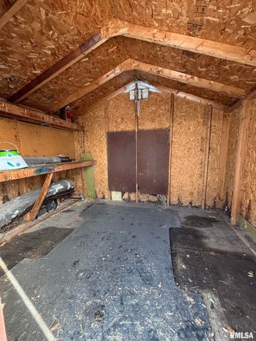 2010 W MALONE Street, Peoria, IL 61605