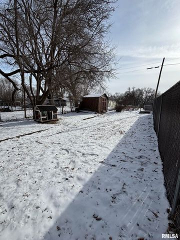 2010 W MALONE Street, Peoria, IL 61605