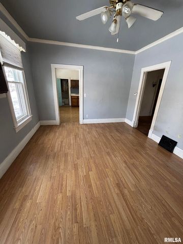 2010 W MALONE Street, Peoria, IL 61605