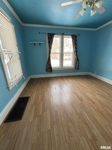 2010 W MALONE Street, Peoria, IL 61605