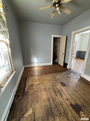 2010 W MALONE Street, Peoria, IL 61605