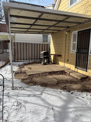 2010 W MALONE Street, Peoria, IL 61605