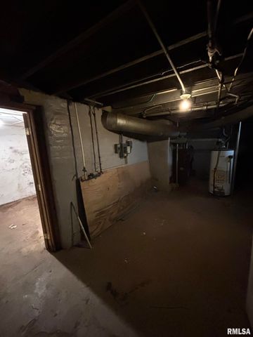 2010 W MALONE Street, Peoria, IL 61605