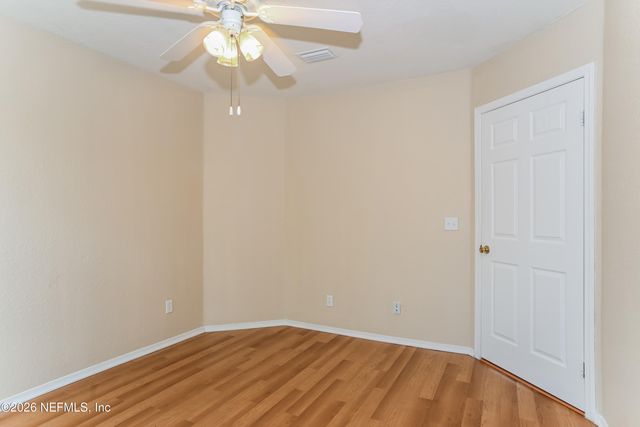 1701 THE GREENS Way 332, Jacksonville Beach, FL 32250