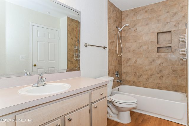 1701 THE GREENS Way 332, Jacksonville Beach, FL 32250