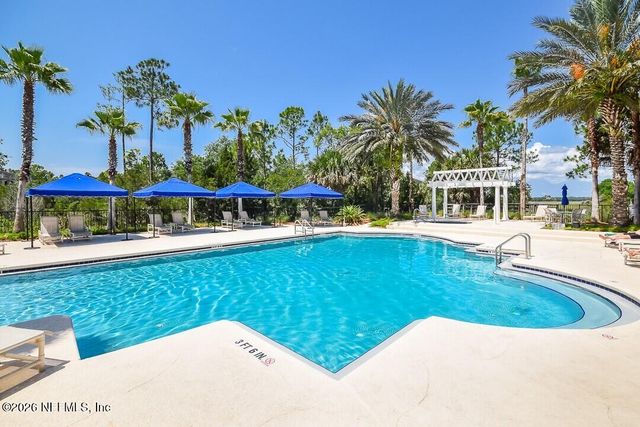 1701 THE GREENS Way 332, Jacksonville Beach, FL 32250