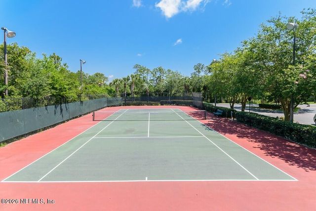 1701 THE GREENS Way 332, Jacksonville Beach, FL 32250