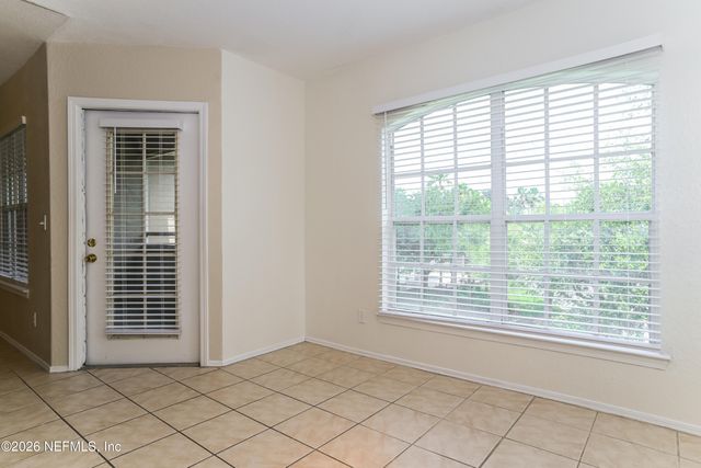 1701 THE GREENS Way 332, Jacksonville Beach, FL 32250