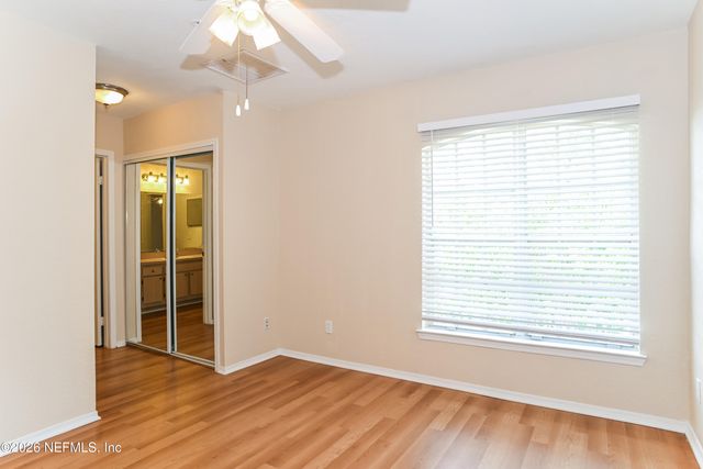 1701 THE GREENS Way 332, Jacksonville Beach, FL 32250