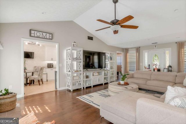 312 Rockingham Drive, Loganville, GA 30052
