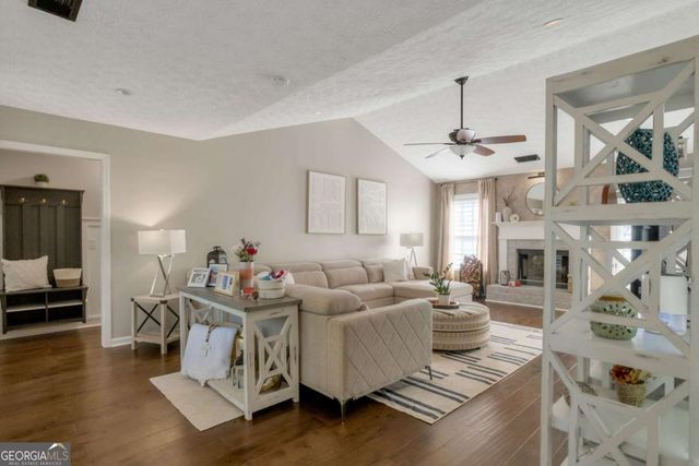 312 Rockingham Drive, Loganville, GA 30052