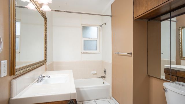 1704 W Morton Avenue, Porterville, CA 93257