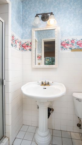 1704 W Morton Avenue, Porterville, CA 93257