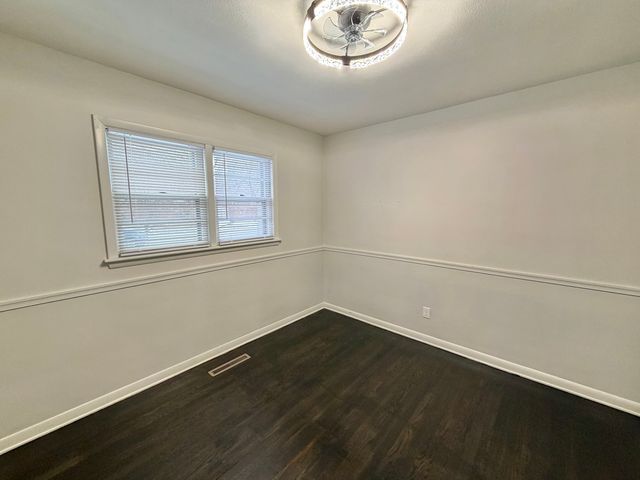 2703 18th Avenue, Rockford, IL 61108