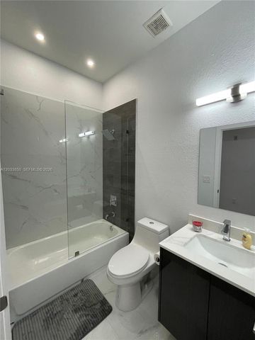 10885 NW 89th Terrace 206, Doral, FL 33178