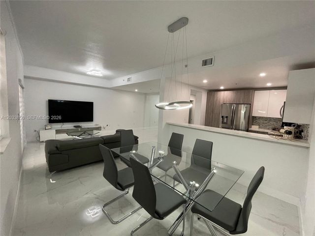 10885 NW 89th Terrace 206, Doral, FL 33178