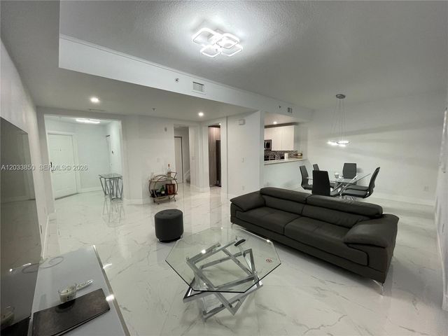 10885 NW 89th Terrace 206, Doral, FL 33178