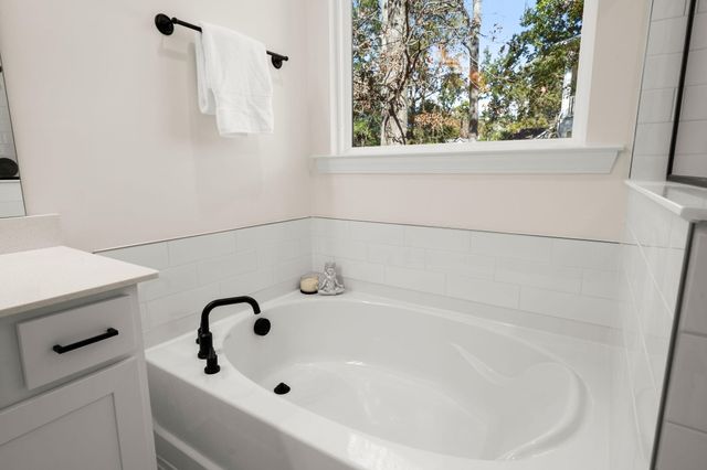 5706 Barbary Coast Road, Hollywood, SC 29449