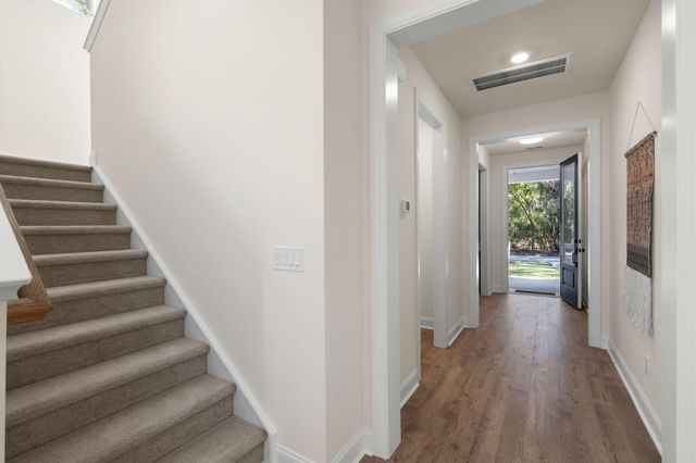 5706 Barbary Coast Road, Hollywood, SC 29449