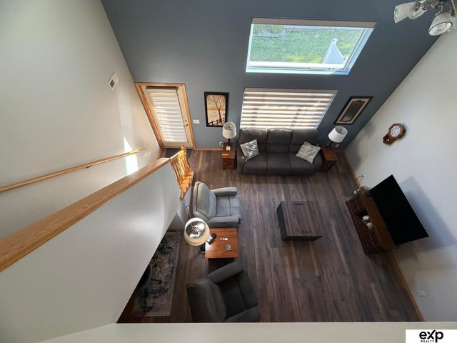 230 S 77th Place, Lincoln, NE 68510