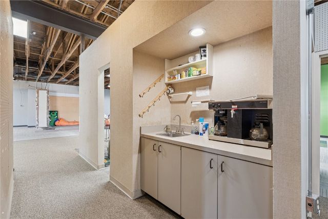 724 3rd Avenue SE, Cedar Rapids, IA 52401