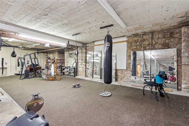 724 3rd Avenue SE, Cedar Rapids, IA 52401