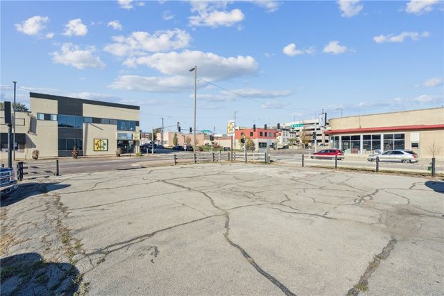 724 3rd Avenue SE, Cedar Rapids, IA 52401