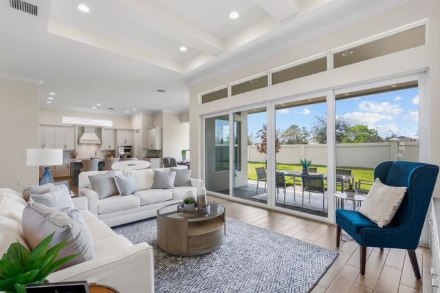 5745 Bent Pine Square, Vero Beach, FL 32967