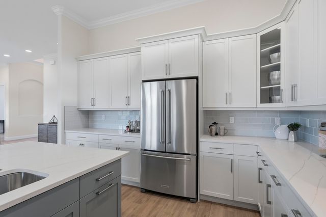 5745 Bent Pine Square, Vero Beach, FL 32967