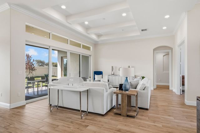 5745 Bent Pine Square, Vero Beach, FL 32967