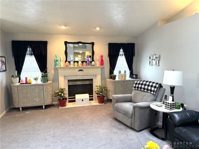 201 Sagebrush Drive, Clayton, OH 45315