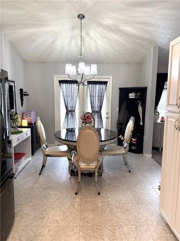 201 Sagebrush Drive, Clayton, OH 45315