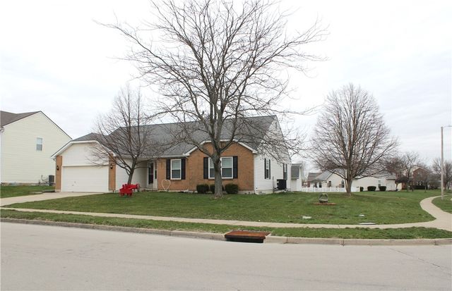 201 Sagebrush Drive, Clayton, OH 45315