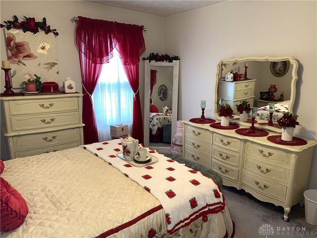 201 Sagebrush Drive, Clayton, OH 45315